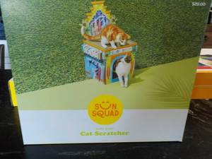 lot 80 image: Sun Squad Cat Scratcher...