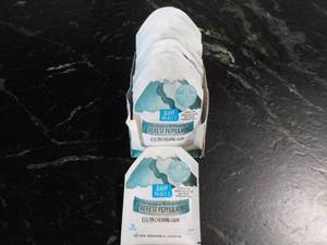 lot 97 image: 13 pack Everest Peppermint Gum...