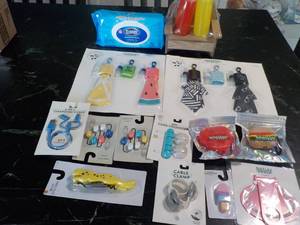 lot 136 image: Random Lot of Electronic Products, ...