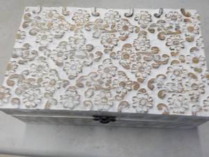 lot 197 image: Carved Wood Box 14 x 11 x 4...