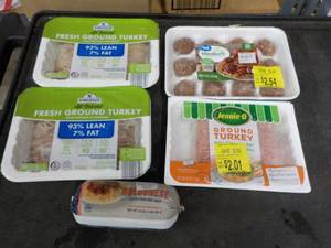 lot 319 image: Assortment of Frozen Products...