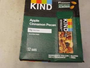 lot 334 image: Box of 12 KIND Apple Cinnamon Pecan...