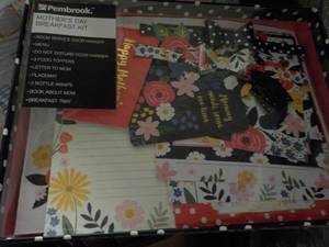 lot 352 image: 4 Pembrook Mothers Day Breakfast K...