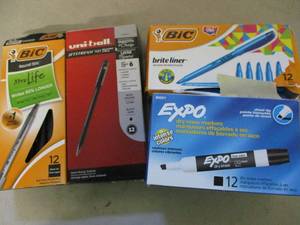 lot 25 image: Misc. OfficeSchool Supplies- see a...