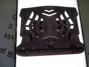 lot 72 image: Mind Reader Laptop Stand...