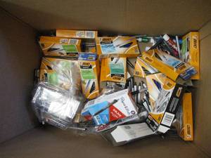lot 75 image: Lots of Pens and Markers...