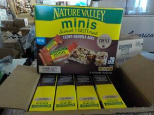 lot 388 image: Case of 5 Boxes Nature Valley Minis...