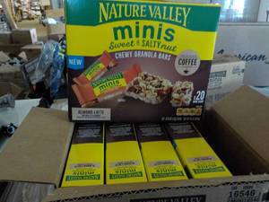 lot 389 image: Case of 5 Boxes Nature Valley Minis...
