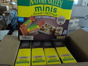 lot 390 image: Case of 5 Boxes Nature Valley Minis...