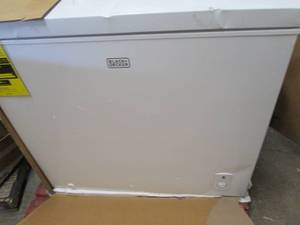 lot 98 image: black and decker 7.0 cu. ft. chest ...