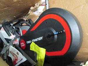 lot 102 image: trio trainer open box needs assembl...
