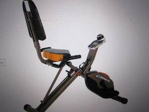 lot 147 image: exerpeutic gold 525xlr folding recu...