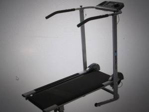 lot 153 image: exerpeutic 100xl fitness walking ma...