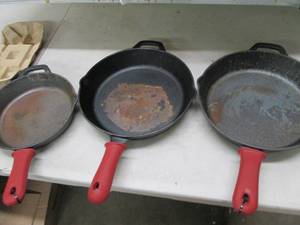 lot 182 image: 3 tramontina cast iron pans ...