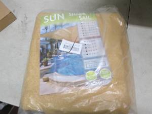 lot 204 image: sunshade sail 8 foot x 12 foot ...