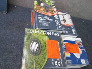 lot 71 image: 4 Assorted Lighting Products...