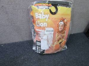 lot 94 image: Spooktacular Creations 6-12 months ...