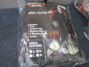 lot 127 image: Spooktacular Creations Child Medium...