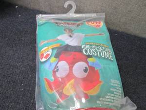 lot 137 image: Spooktacular Creations Puff Me Up C...