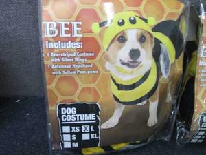 lot 141 image: Spooktacular Creations Large Pet Be...