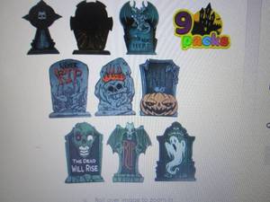 lot 146 image: Joyin Halloween Tombstone Yard Deco...