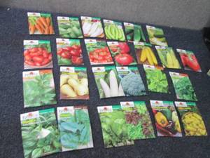 lot 173 image: 25 Assorted Packs of Burpee Vegetab...