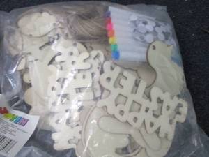 lot 199 image: 2 Sets DIY 60 Pieces Easter Wooden ...