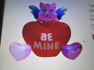 lot 254 image: Joiedomi 5 ft Tall Kitty on Hearts ...