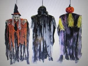 lot 287 image: Joyin 35 Halloween Creepy Hanging ...