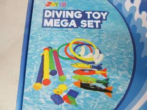 lot 314 image: Joyin Diving Toy Mega Set open box...