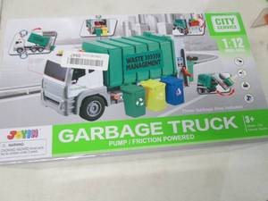 lot 322 image: Joyin Garbage Truck open box...