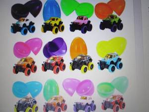 lot 345 image: Joyin 12 Pieces Pullback Monster Ca...