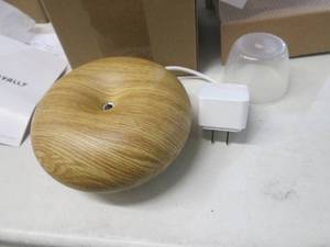 lot 366 image: Doughnut Aromatherapy Lamp open box...