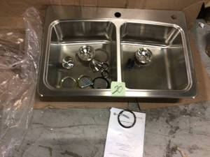 lot 20 image: Glacier Bay All-in-One Stainless Steel 33 in. 2-Hole 5050 Double Bowl Drop-in Kitchen Sink Kit with Faucet and Strainer Customer Returns See Pictures