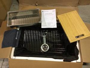 Glacier Bay All-in-One Undermount Stainless Steel 30 in. Single Bowl Kitchen Workstation Sink with Faucet and Accessories Kit Customer Returns See Pictures&nbsp