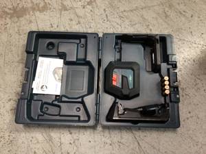 100 ft. Green Laser Level Self Leveling with VisiMax Technology, Adjustable L-Bracket Mount and Hard Carrying Case by Bosch