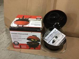 14 in. Portable Charcoal Grill in Red Customer Returns See Pictures&nbsp