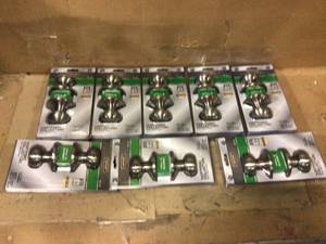 Defiant Hartford Satin Nickel HallCloset Passage Door Knob Customer Returns See Pictures&nbsp