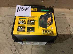DEWALT 12-Volt MAX Lithium-Ion 165 ft. Green Self-Leveling Cross-Line Laser Level Customer Returns See Pictures&nbsp