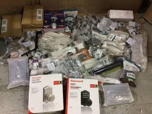 BIG MIX LOT OF VARIOUS ITEMS Customer Returns See Pictures&nbsp