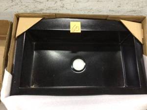 Cheyenne Farmhouse Apron Front Under Mount Composite Granite 31 in. 0-Hole in Single Bowl Farmhouse Sink in Black&nbsp&nbspCustomer Returns See Pictures&nbsp
