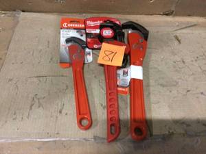 MIX LOT OF MILWAUKE TOOL &amp Crescent 16 in. Self Adjusting Pipe Wrench&nbsp&nbspCustomer Returns See Pictures&nbsp