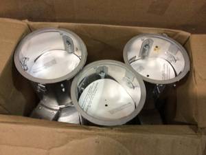 Halo E26 5 in. Aluminum Recessed Lighting Housing for Remodel Ceiling, Insulation Contact, Air-Tite&nbsp&nbspCustomer Returns See Pictures&nbsp