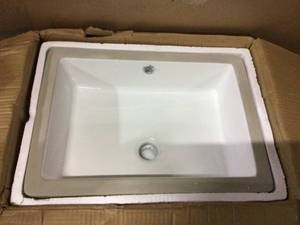 60 in. Double Basin Vanity Top in Classic White Silestone Quartz with White Basin&nbsp&nbspCustomer Returns See Pictures&nbsp