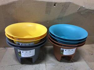 Bloem Modica 12 in. Charcoal Grey Plastic Deck Rail Planter&nbsp&nbspCustomer Returns See Pictures&nbsp