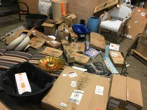 lot 5 image: Lot of assorted Outdoor Items see pictures