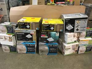 lot 18 image: Lot of assorted ventilations various Brands and models see pictures
