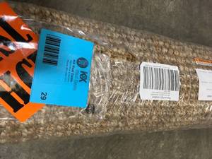 lot 29 image: 8x10 Hand Woven Boucle Natural Jute Area Rug