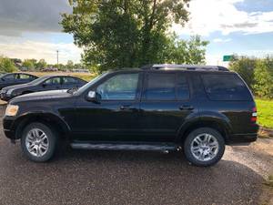 lot 8 image: 2009 Ford Explorer Limited - 4x4