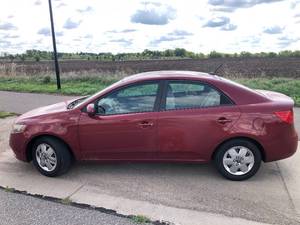 lot 25 image: 2011 Kia Forte